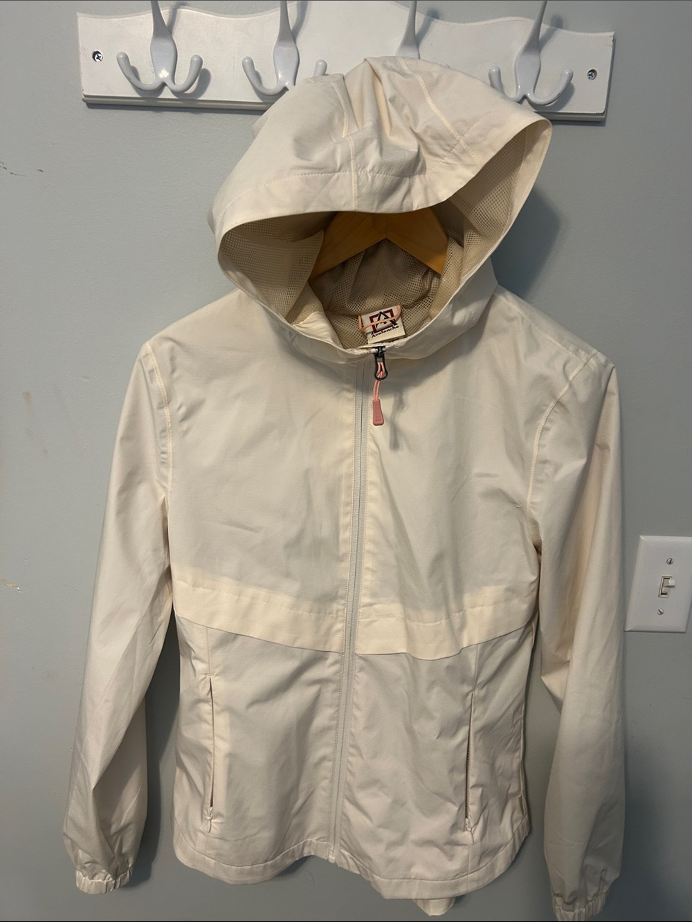 Avalanche Women’s Cream Lightweight Hooded Jacket